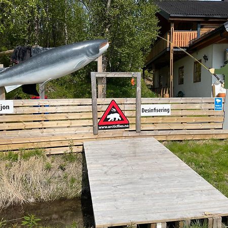 Skaidi Logde- Near Salomon River And Golf Course Apartment Hammerfest Bagian luar foto